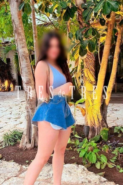 Esmeralda, Escort en Monterrey 8123100096