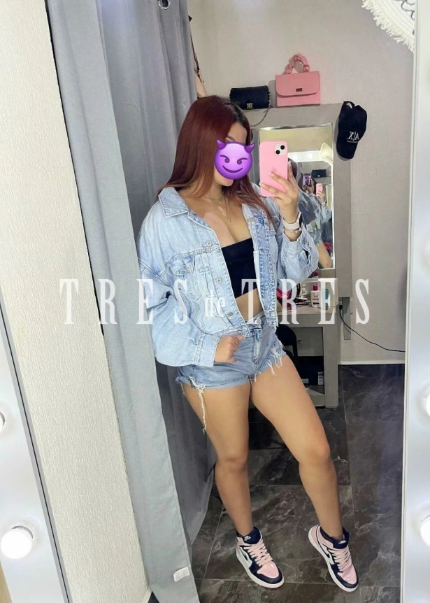 Angelica,  una encantadora chica colombiana de 23 