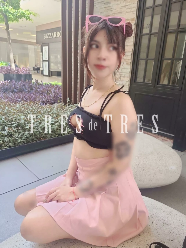 Fetichismo, Atención a parejas, Oral con condón, Oral natural, Squirting, Sado sumisa, Lluvia dorada, Lésbico, Eyaculación cuerpo, Oral completo, Dúplex, Sado dominadora, Fantasías y disfraces, Masaje erótico, Strap on, Tríos, Eyaculación facial, Sado suave, Sado duro, Lencería, Fiestas y eventos, Atención a discapacitados, Atención a mujeres, Despedida de soltero, Orgía, Sexcam: escorts em Cuernavaca