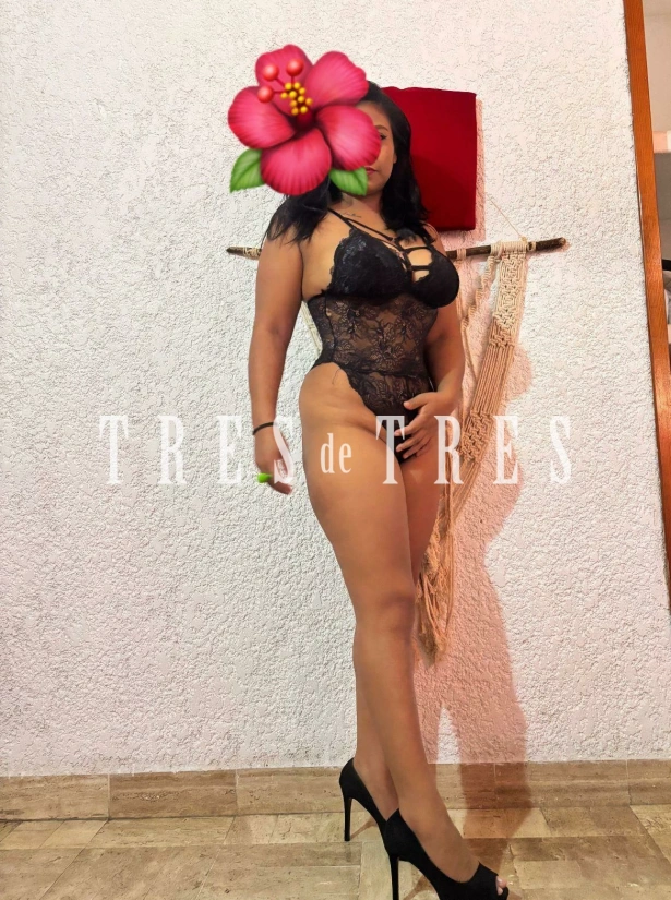 Viki, escorts em Solidaridad