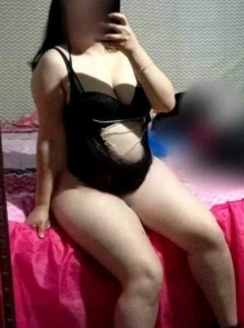 Esmeralda, detalles y contacto de esta modelo de lujo