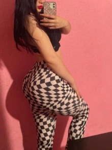 Tiffany, disponible ahora como modelo independiente en Querétaro