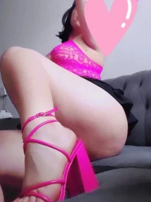 Nena, elegancia y clase como chica de compañía de belleza excepcional