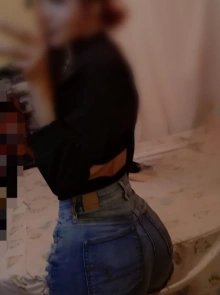 Sasha presenta su book de fotos reales de alta gama