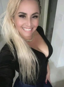 ¿Quieres conocer a una chica de local? Claudia te espera en Cancún