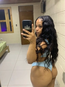 Descubre a Manuela, escort en León de alto nivel