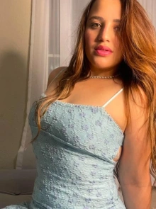 Valentina, una experiencia única con acompañantes profesionales