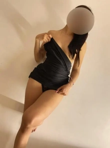 Viviana, una modelo de élite espectacular e independiente