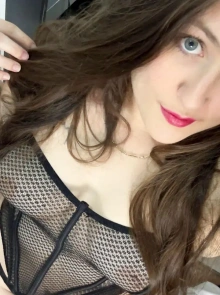 Descubre mujeres VIP como Giselle  en nuestro listado