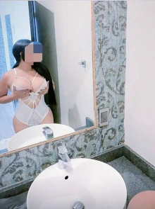 Nadia Cervantes, una experiencia auténtica con una escort grandes-mamas