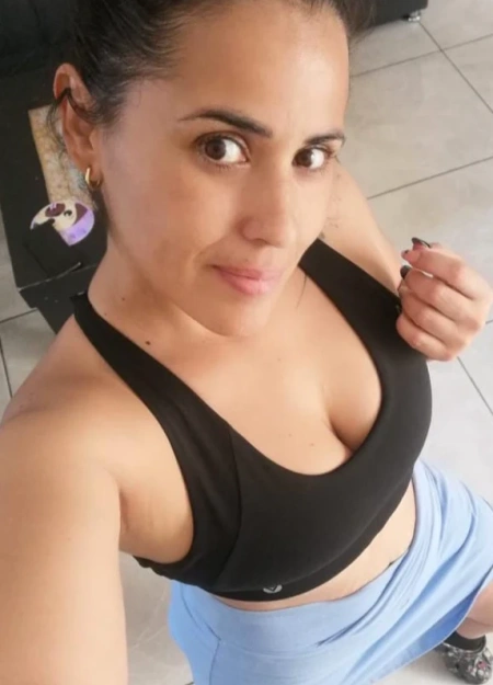 Sharon sexy, una de las putas en Guadalajara más solicitadas