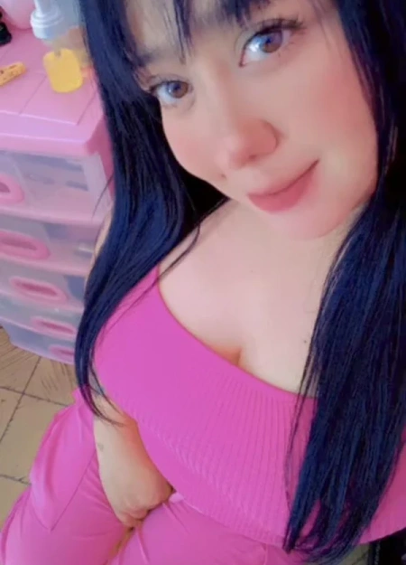 Descubre mujeres VIP como Mia en nuestro listado
